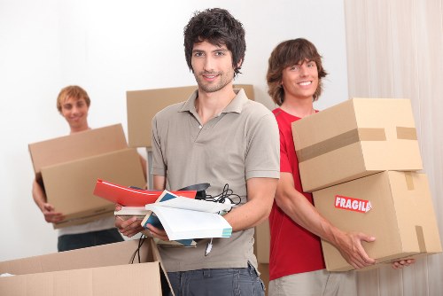Clapham removal specialists preparing for an organised moving day
